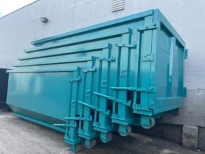 What to look for when purchasing a hook lift container